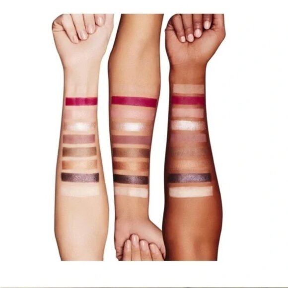 MAC Risk Taker Eyeshadow and Highlighter palette - Picture 8 of 10